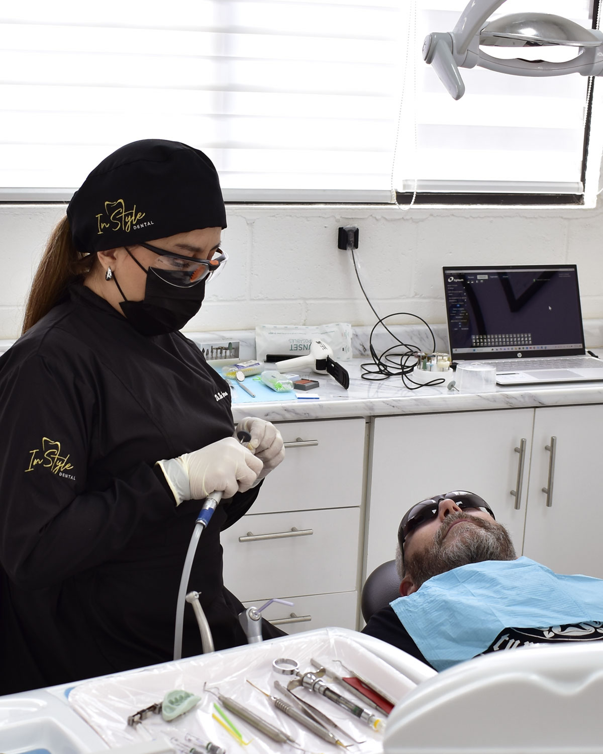 About-instyle-dental-clinic